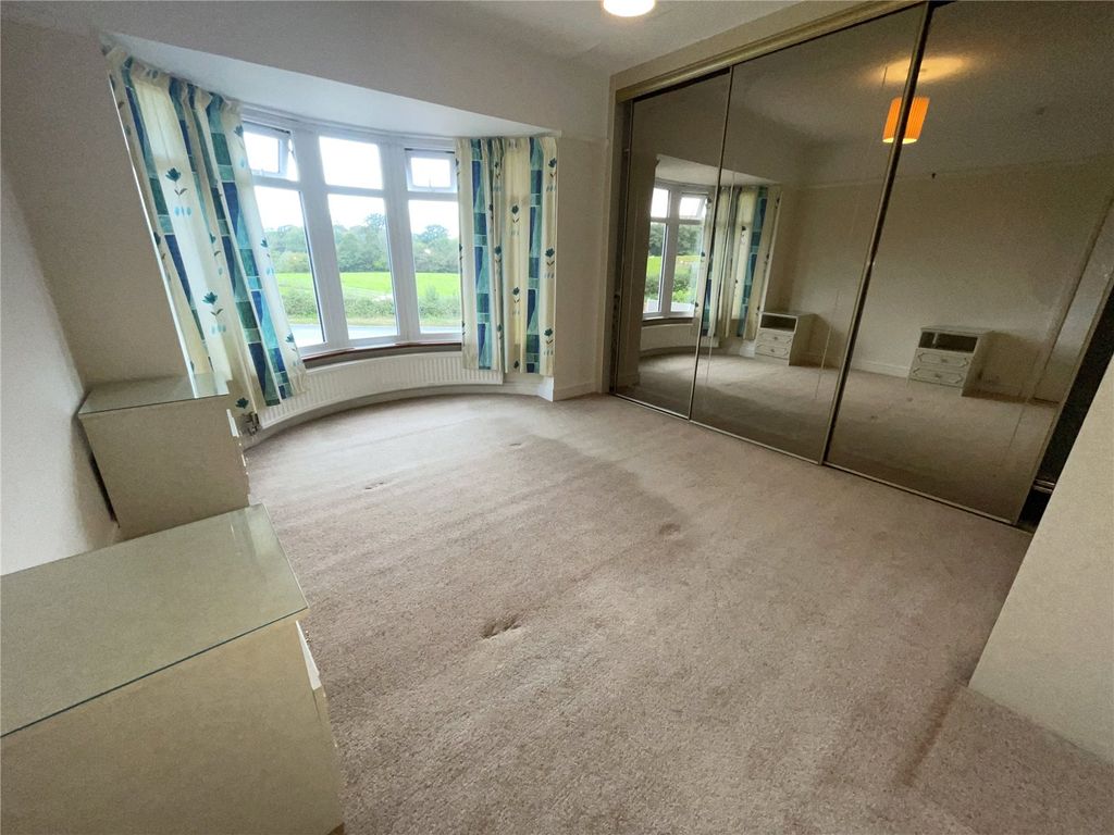 4 bed detached house for sale in Heol Cennen, Ffairfach, Llandeilo, Carmarthenshire SA19, £400,000
