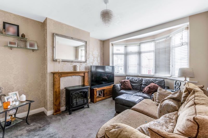 3 bed end terrace house for sale in Ashen Drive, Crayford, Dartford DA1, £400,000