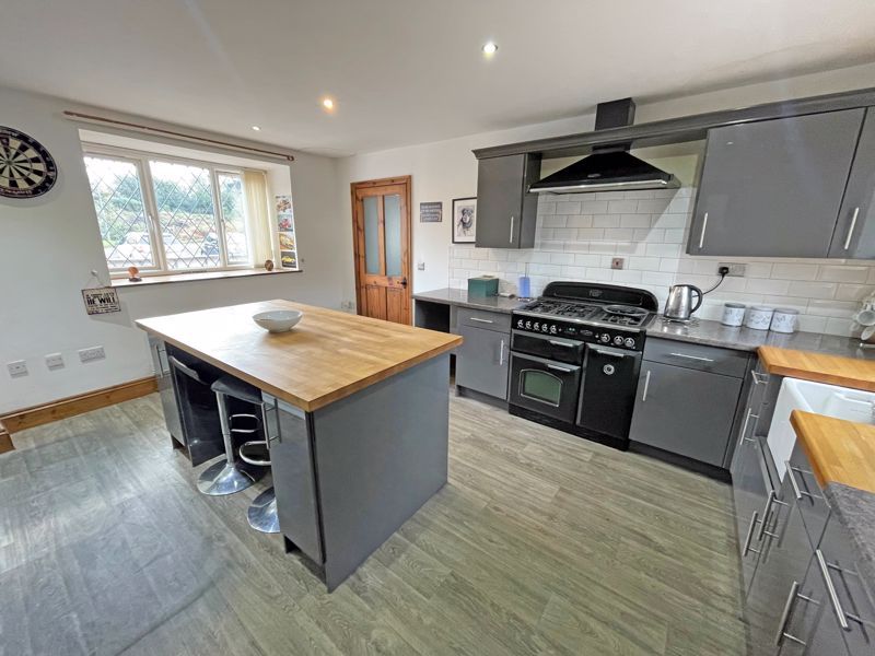 3 bed detached house for sale in Coalburns, Ryton NE40, £500,000