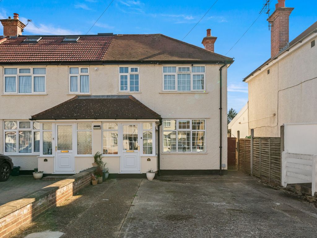 3 bed end terrace house for sale in Blandford Waye, Hayes UB4, £529,950