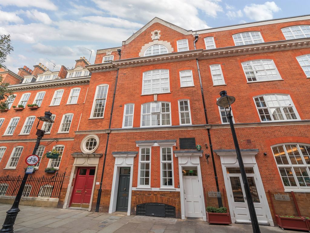 1 bed flat for sale in Broad Court, Covent Garden, London WC2B, £800,000