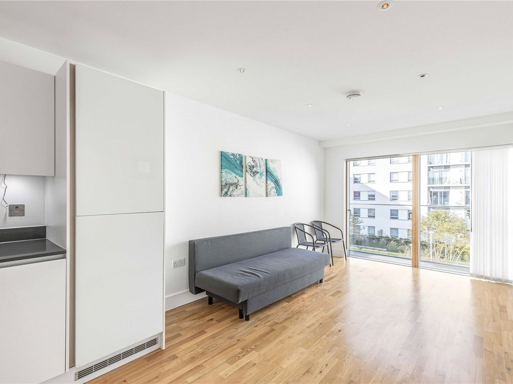 1 bed flat for sale in Derry Court, 386 Streatham High Road, London SW16, £325,000