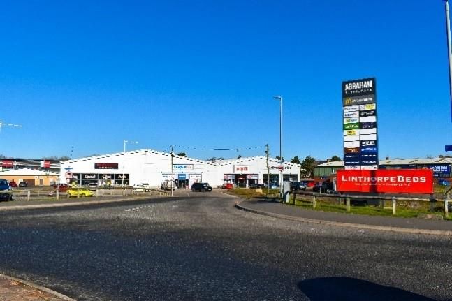 Industrial to let in Trade Counter, 20, Abraham Retail Park, St Helen Auckland DL14, £36,500 pa