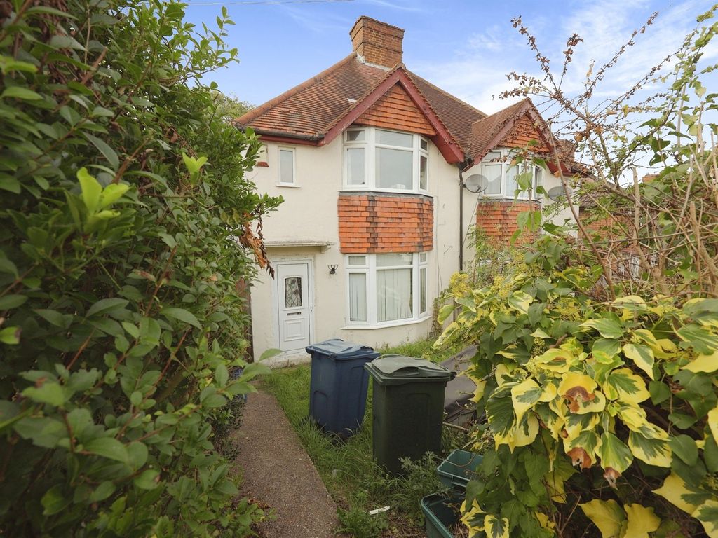 3 bed semi-detached house for sale in Spearing Road, High Wycombe HP12, £350,000