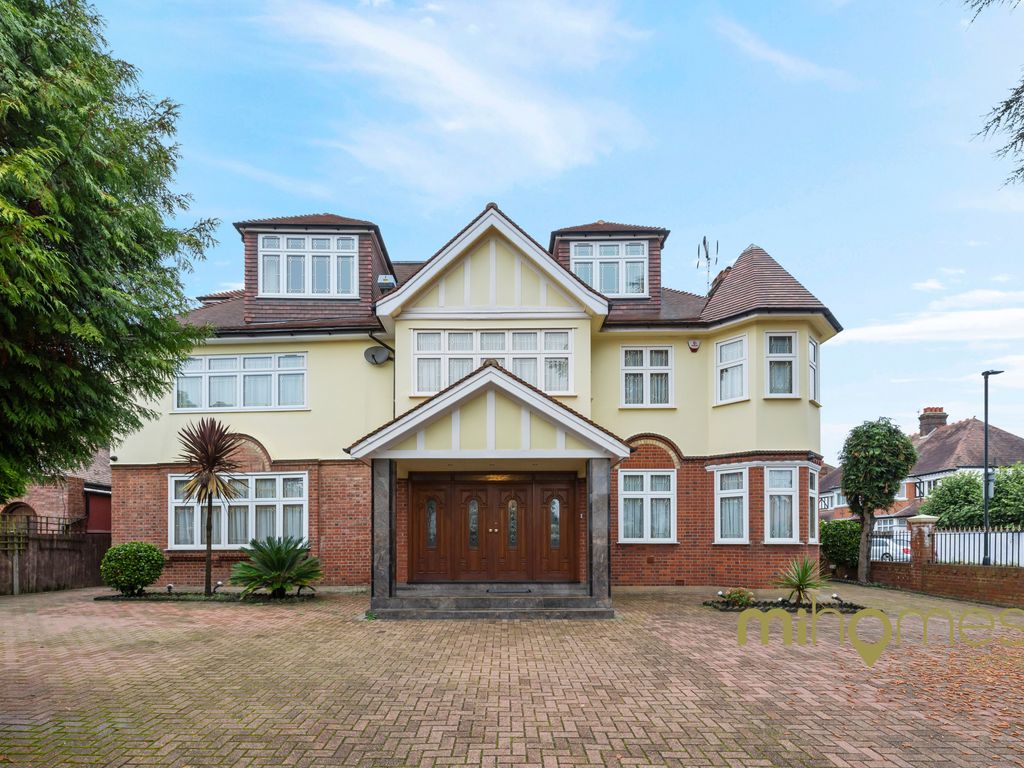 7 bed detached house for sale in Broad Walk, London N21, £3,850,000