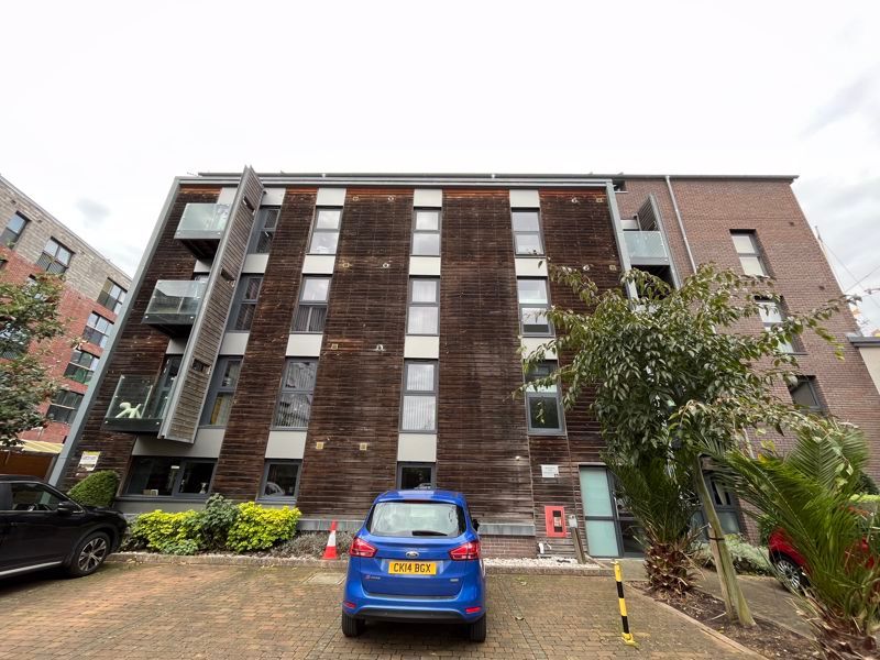 2 bed flat to rent in Gas Ferry Road, Bristol BS1, £1,150 pcm