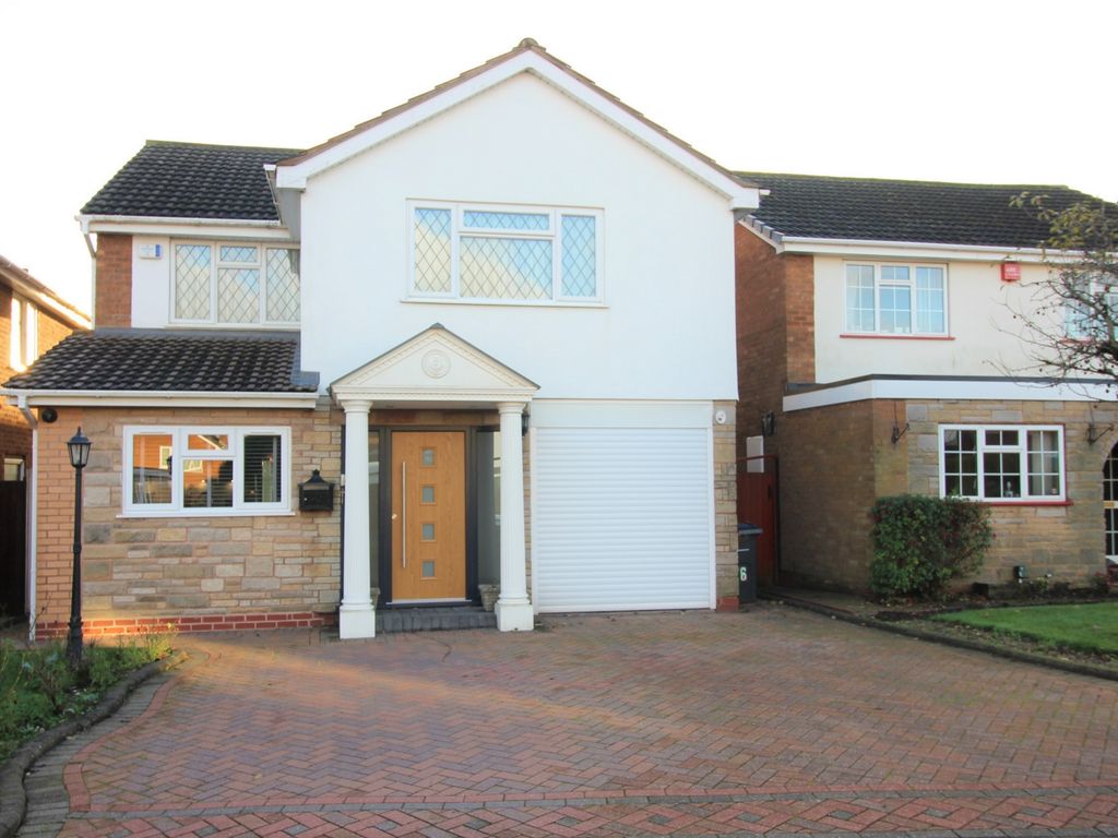5 bed detached house to rent in St Johns Close, Four Oaks B75, £3,000 pcm