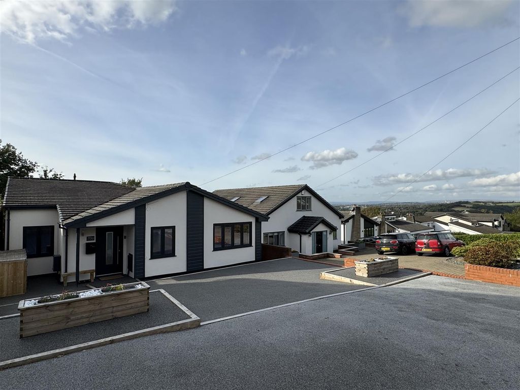 3 bed detached bungalow for sale in Mottram Old Road, Stalybridge SK15, £565,000