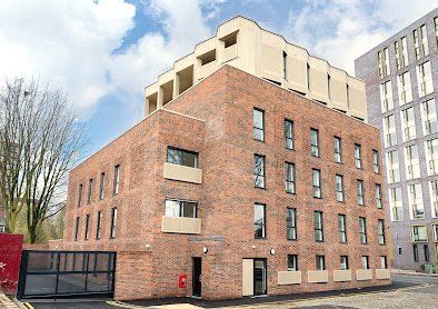 2 bed flat to rent in Oscar House, 1 Cleworth Street, Manchester M15, £1,195 pcm