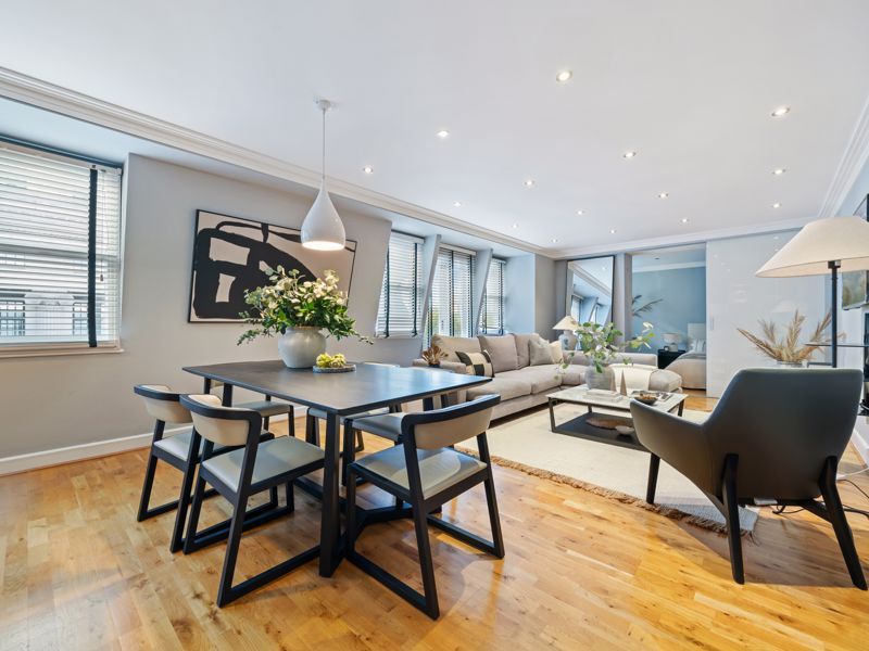 3 bed flat for sale in Bristol House, Southampton Row, Holborn, London WC1B, £1,400,000