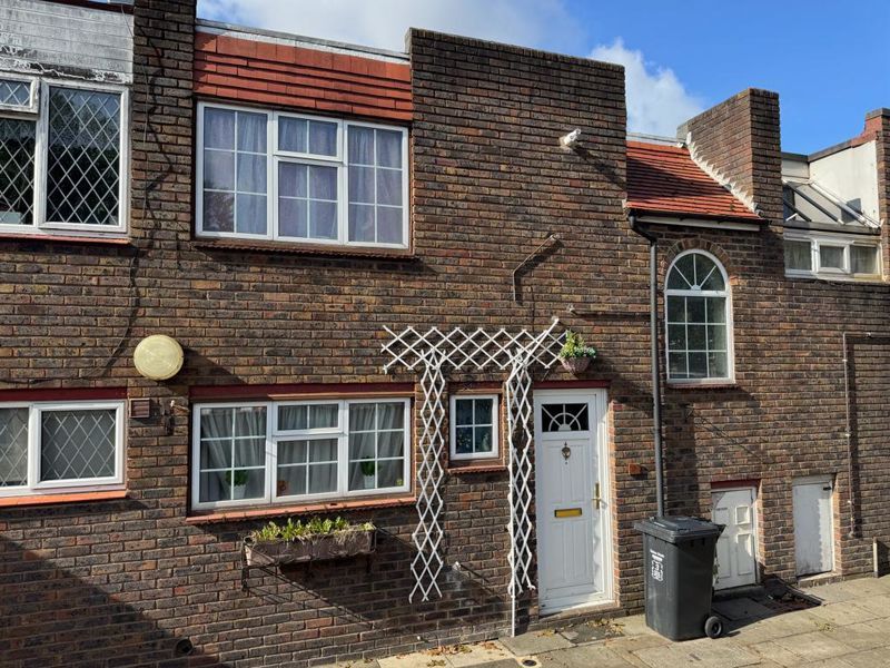 3 bed terraced house for sale in Lower Strand, London NW9, £425,000