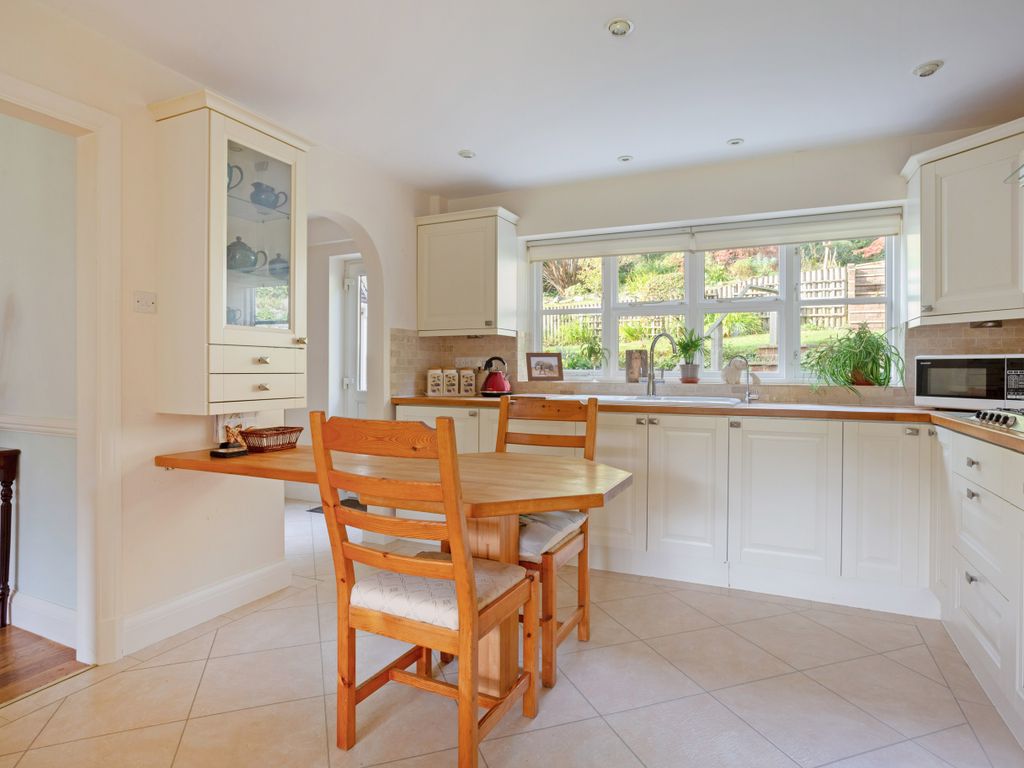 4 bed detached house for sale in Beech Hill, Headley Down GU35, £950,000