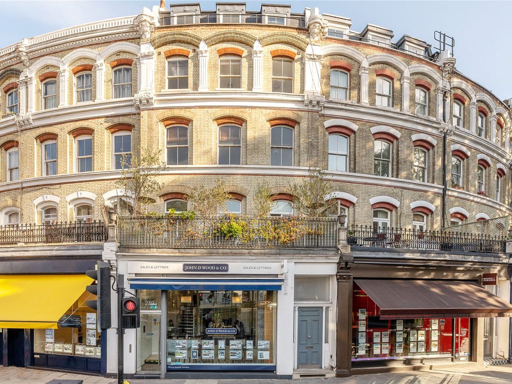 3 bed flat for sale in Earls Court Road, Earl's Court SW5, £650,000