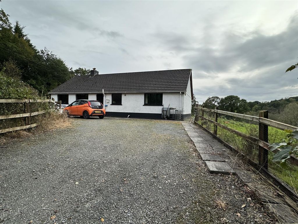 3 bed farm for sale in Llansadwrn, Llanwrda SA19, £435,000