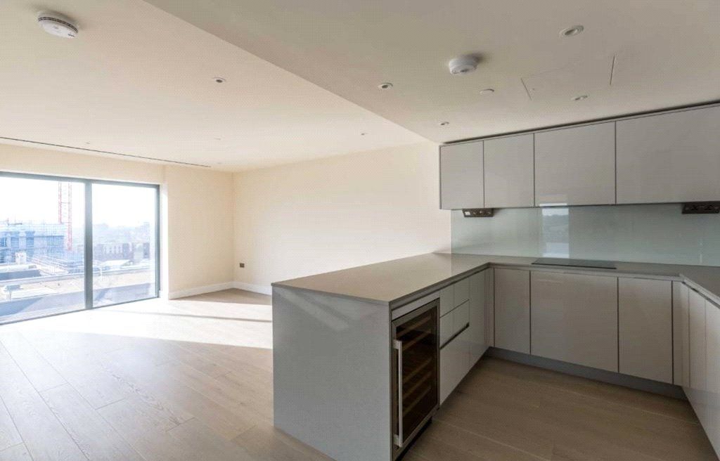 3 bed flat for sale in Beaufort Square, Beaufort Park, Colindale NW9, £900,000