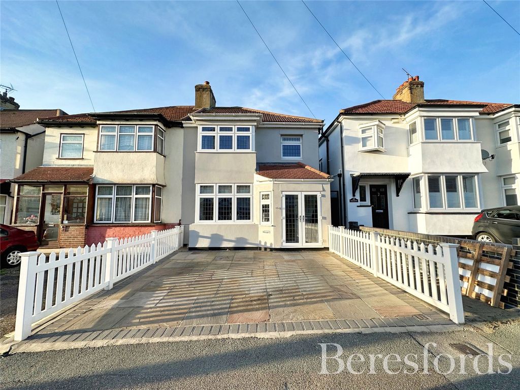 3 bed semi-detached house for sale in Hillcrest Road, Hornchurch RM11, £575,000