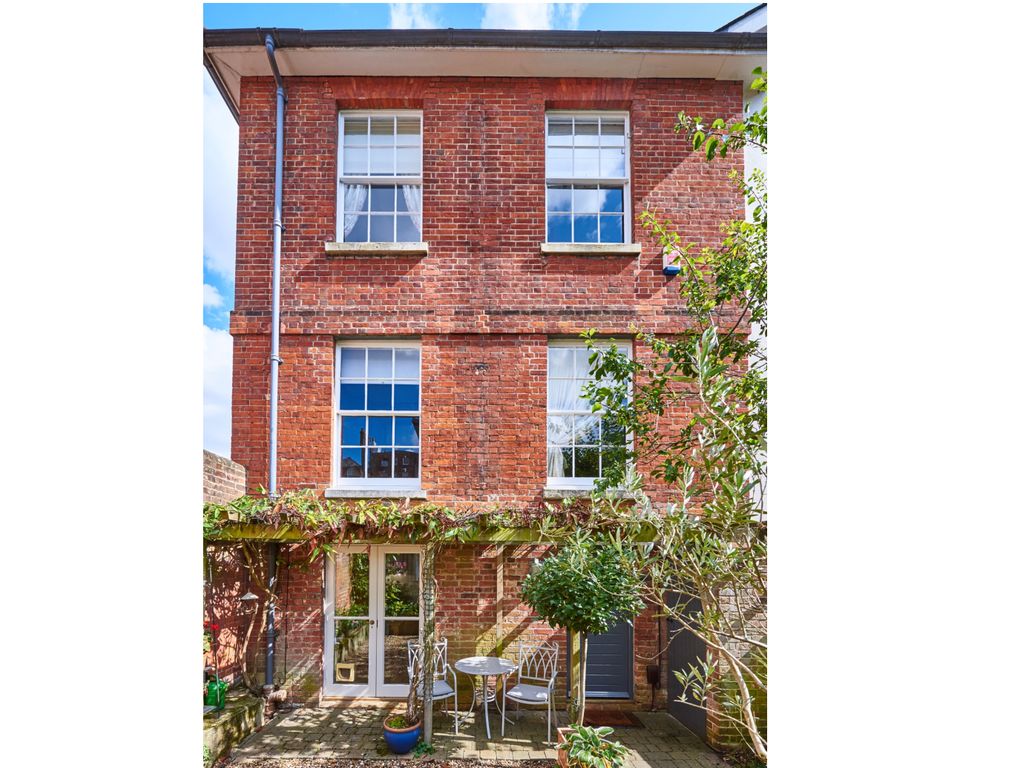 3 bed detached house for sale in St. Thomas Street, Winchester SO23, £1,100,000