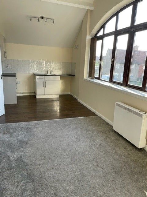 1 bed flat to rent in Searston Avenue, Holmewood, Chesterfield S42, £550 pcm