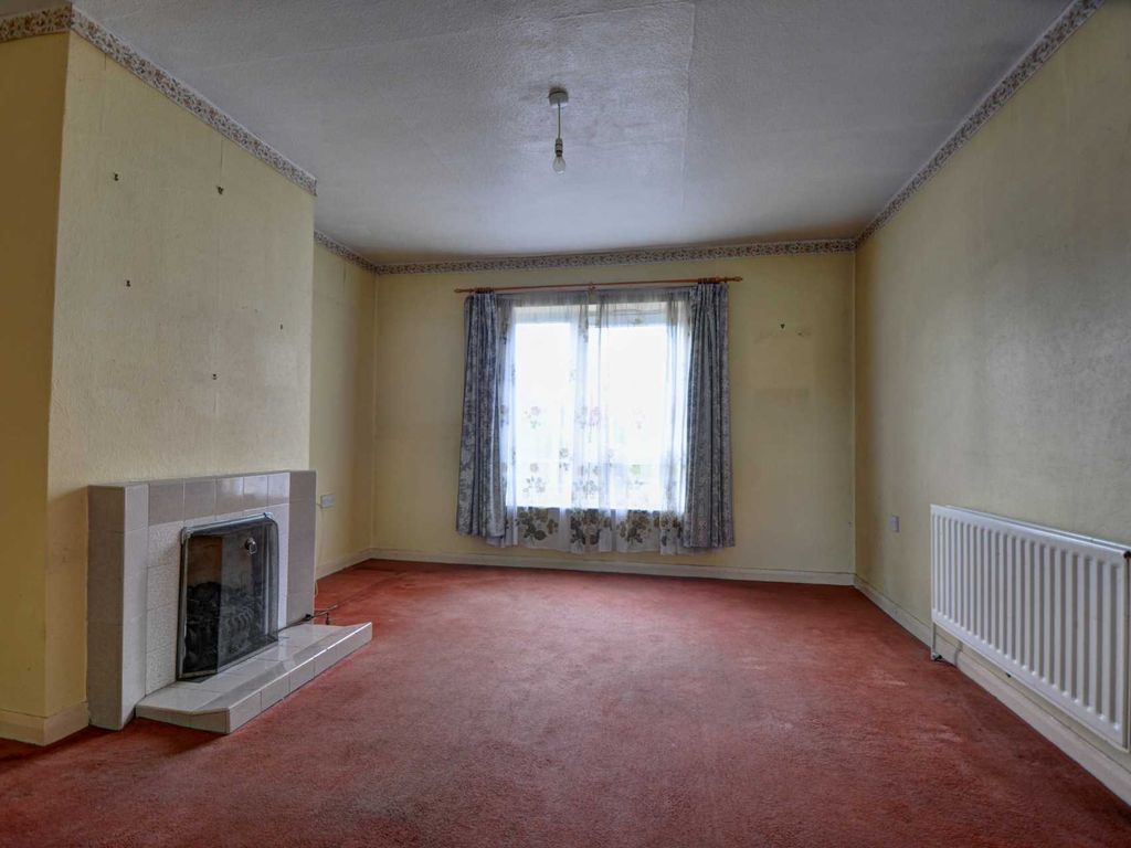 3 bed semi-detached house for sale in Kingsmead, Monks Risborough, Princes Risborough HP27, £375,000