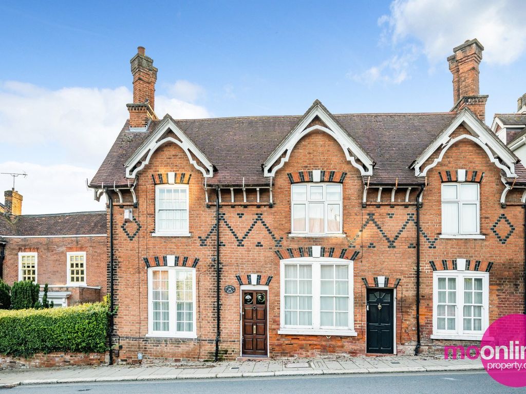 3 bed property for sale in Stanmore Hill, Stanmore HA7, £700,000