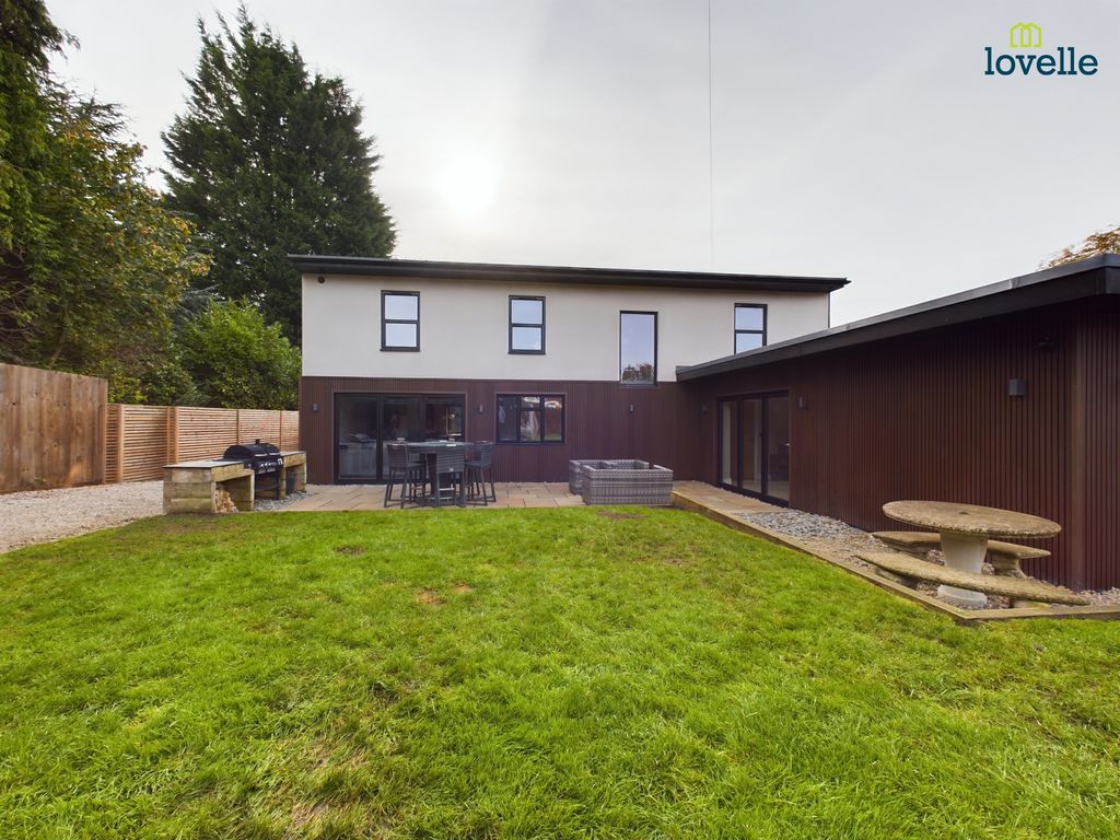 5 bed detached house for sale in Spridlington Road, Faldingworth LN8, £550,000