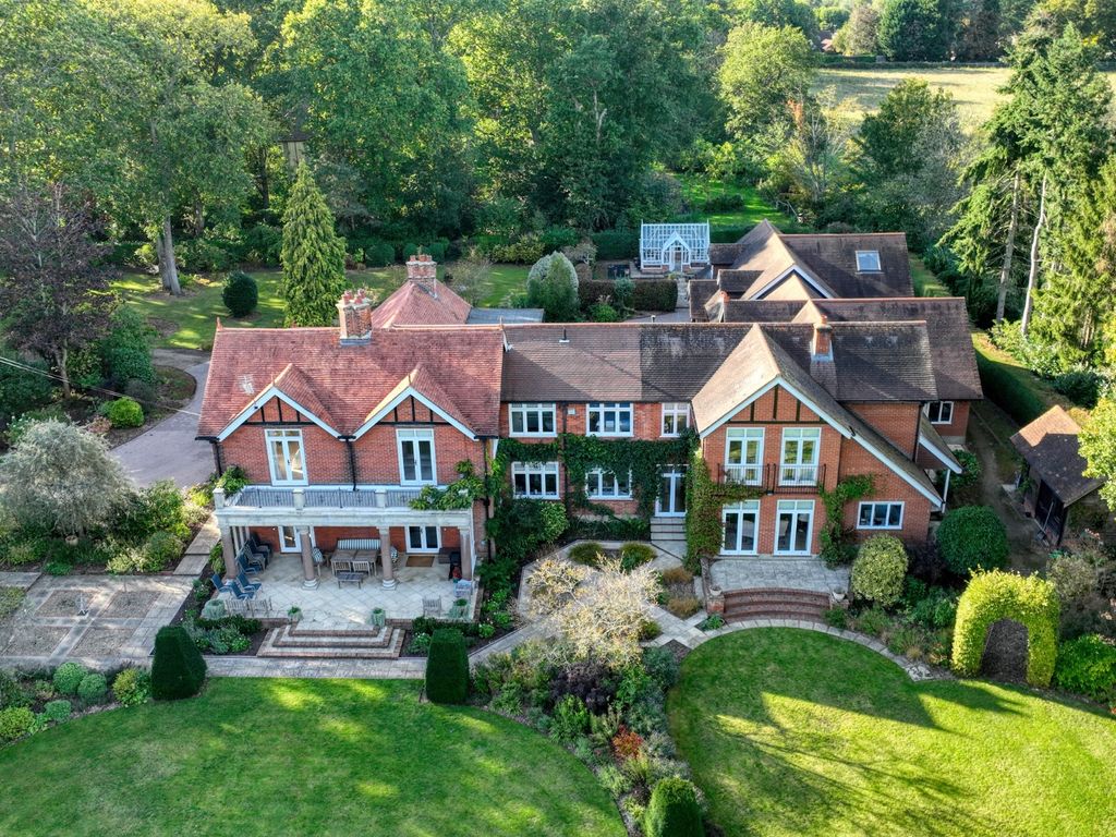 7 bed detached house for sale in Pyle Hill, Woking GU22, £3,450,000