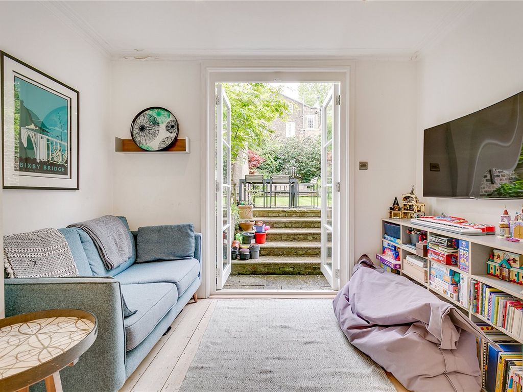 3 bed property for sale in Thornhill Square, Barnsbury N1, £2,750,000