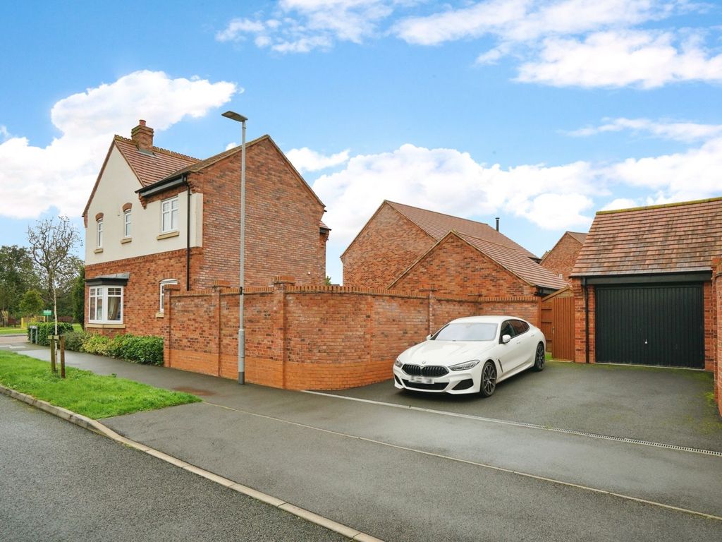 4 bed detached house for sale in Woodcock Way, Ashby-De-La-Zouch LE65, £425,000