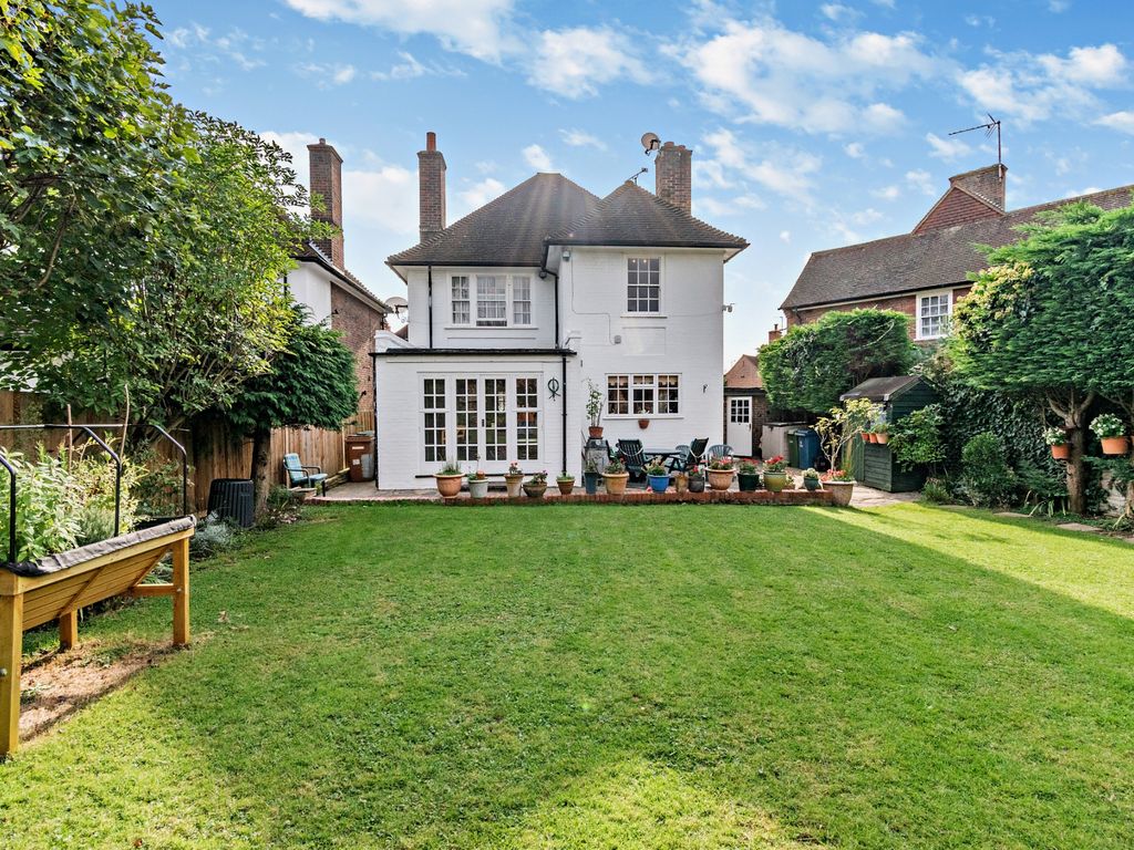 4 bed detached house for sale in Marsworth Avenue, Pinner HA5, £1,050,000