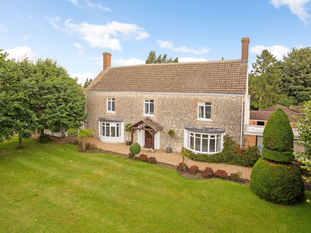 6 bed detached house for sale in The Street, Swindon SN5, £1,750,000