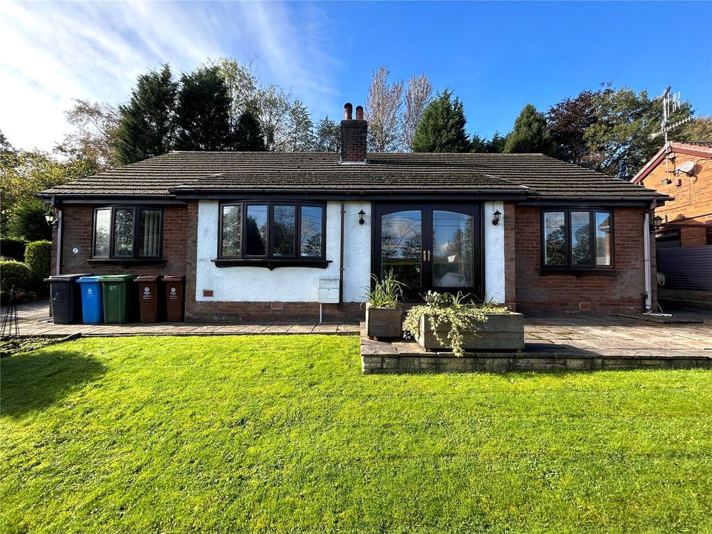 5 bed detached bungalow for sale in Ferndale Close, Oldham, Greater Manchester OL4, £340,000