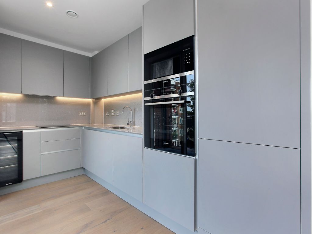 New home, 2 bed flat for sale in Thornton House, Thornton Road, Balham, London SW12, £620,000