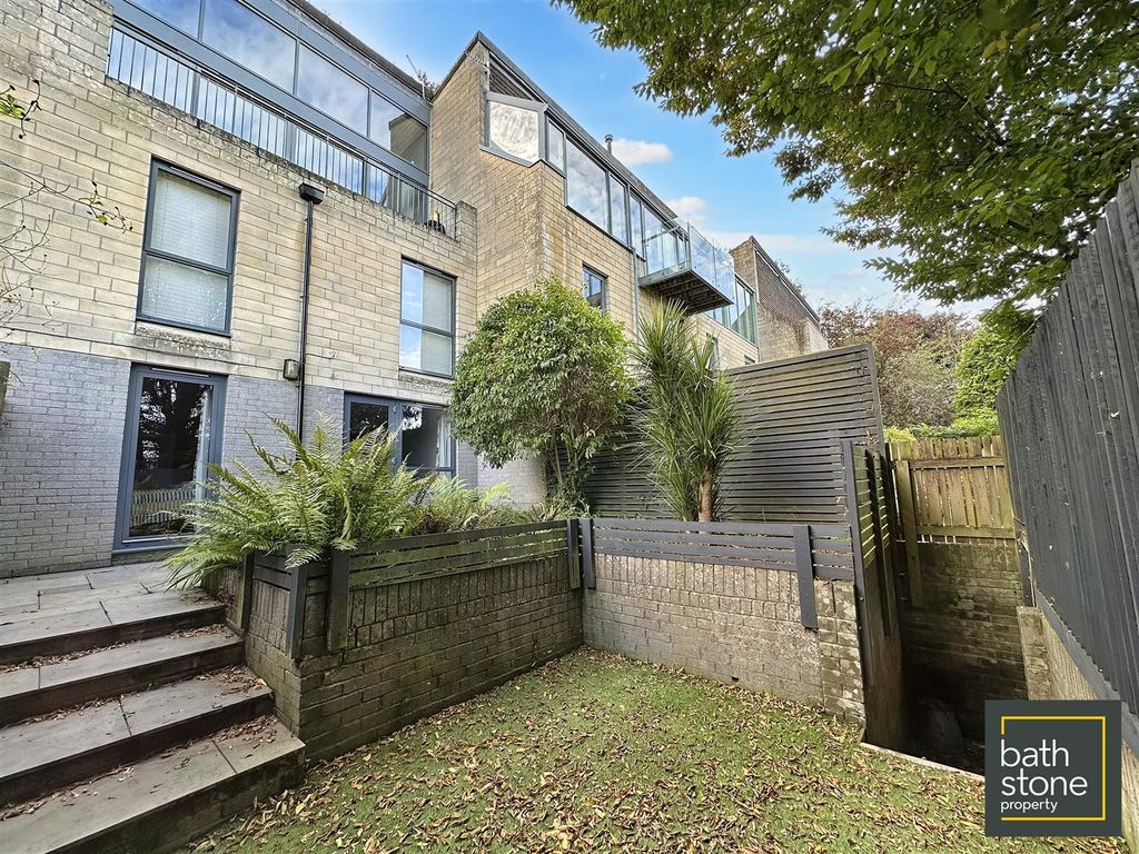 4 bed terraced house for sale in Calton Gardens, Bath BA2, £725,000