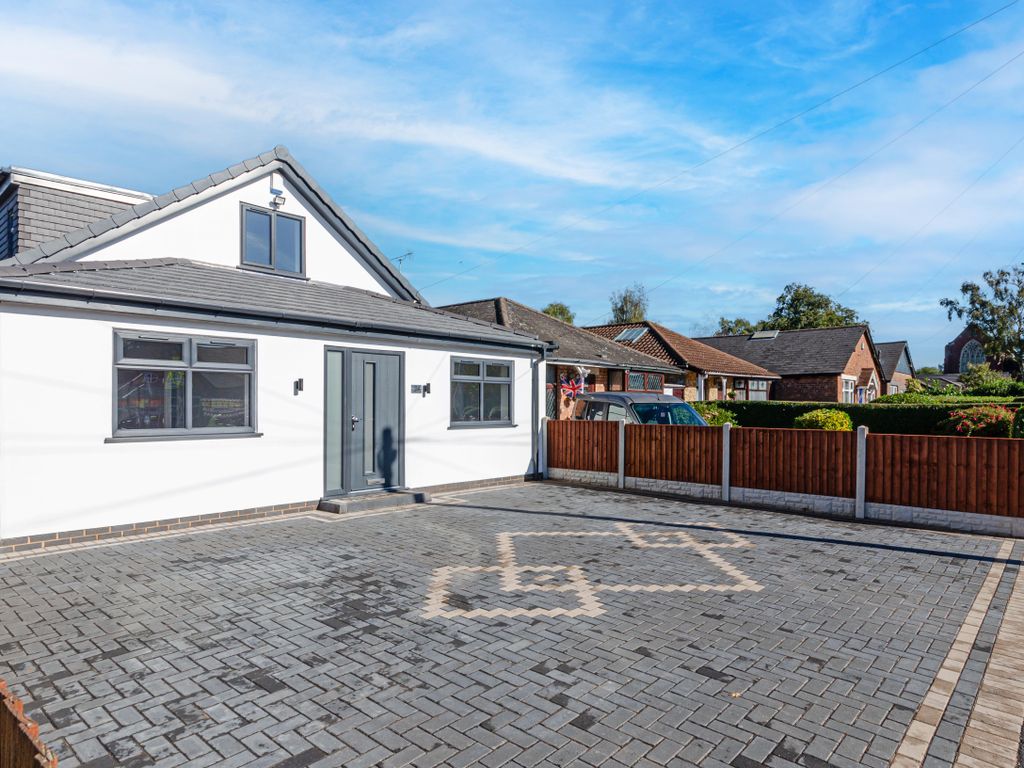 4 bed bungalow for sale in Little Green Lanes, Sutton Coldfield B73, £550,000