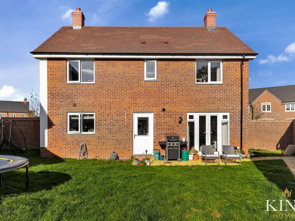4 bed detached house for sale in Drooper Drive, Stratford-Upon-Avon CV37, £460,000
