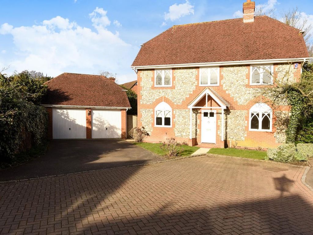 3 bed detached house to rent in Durning Place, Ascot, Berkshire SL5, £3,250 pcm