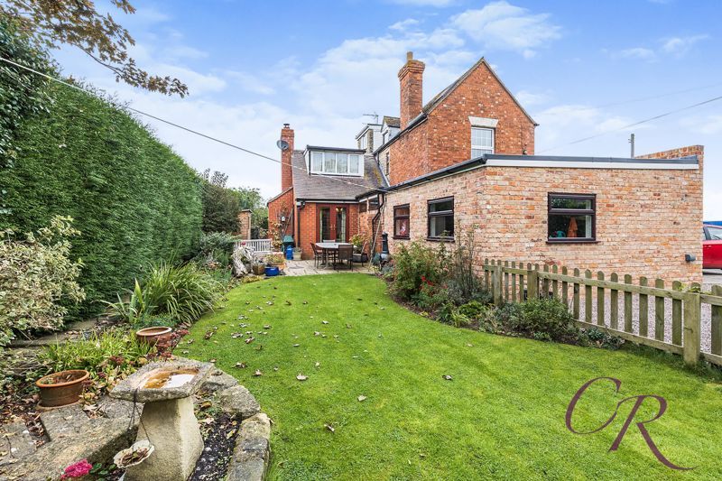 3 bed detached house for sale in Aston Cross, Tewkesbury GL20, £650,000