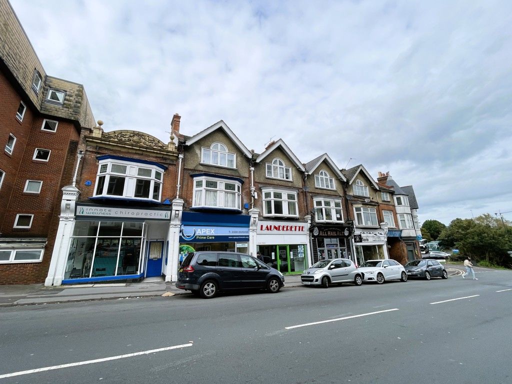 Retail premises to let in 6 Queens Road, Westbourne, Bournemouth, Dorset BH2, £15,000 pa