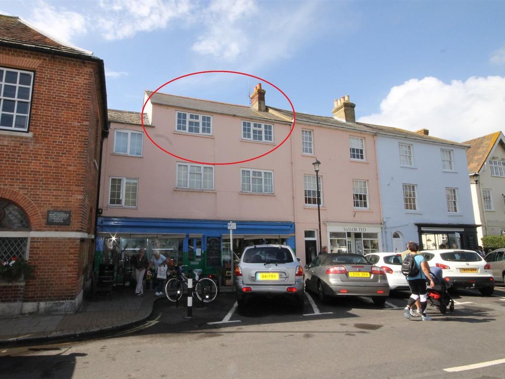 1 bed flat to rent in The Square, Yarmouth PO41, £700 pcm