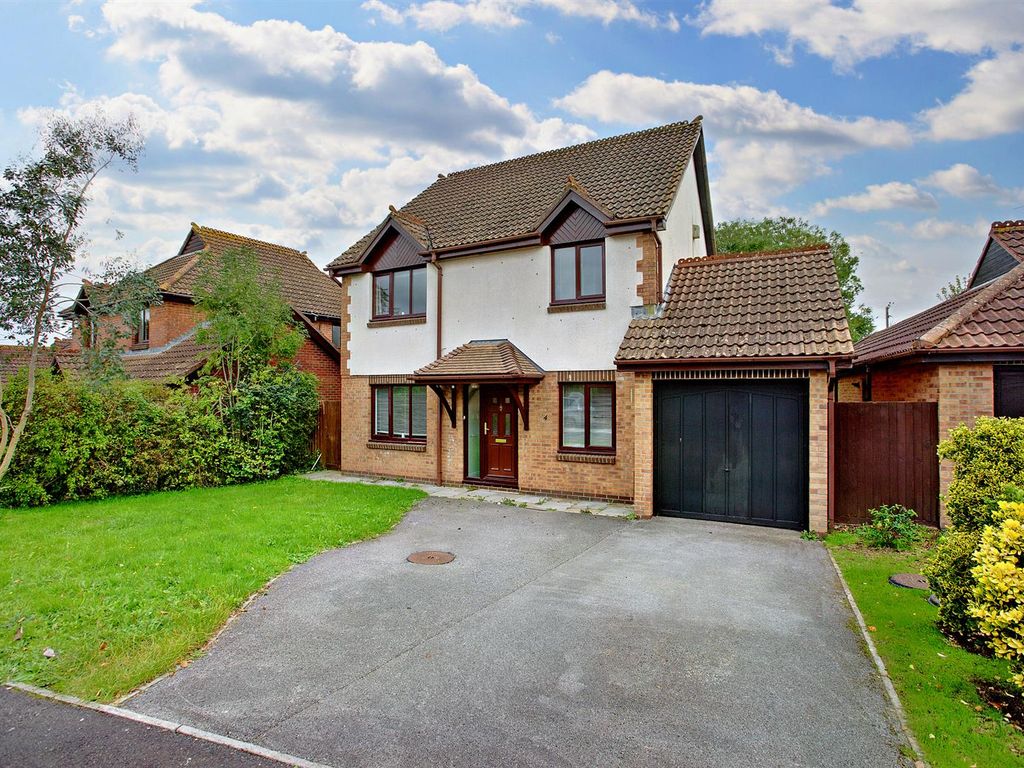 4 bed detached house for sale in Cook Avenue, Chard TA20, £349,999