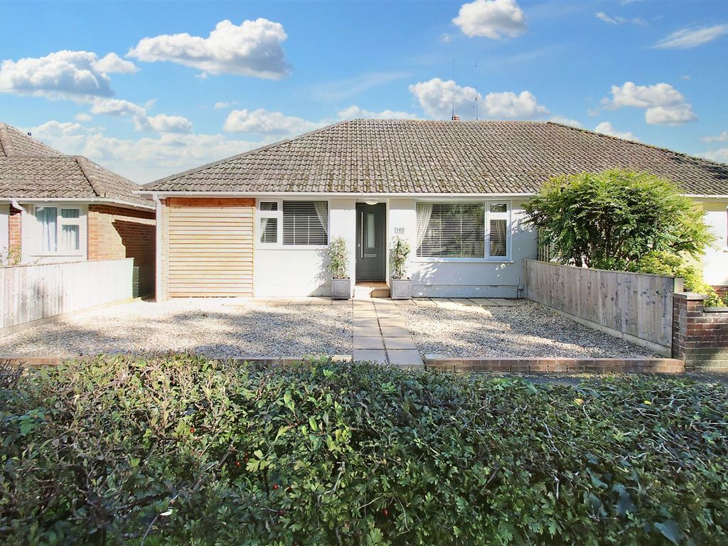 2 bed semi-detached bungalow for sale in Wharf Road, Wroughton, Swindon SN4, £350,000