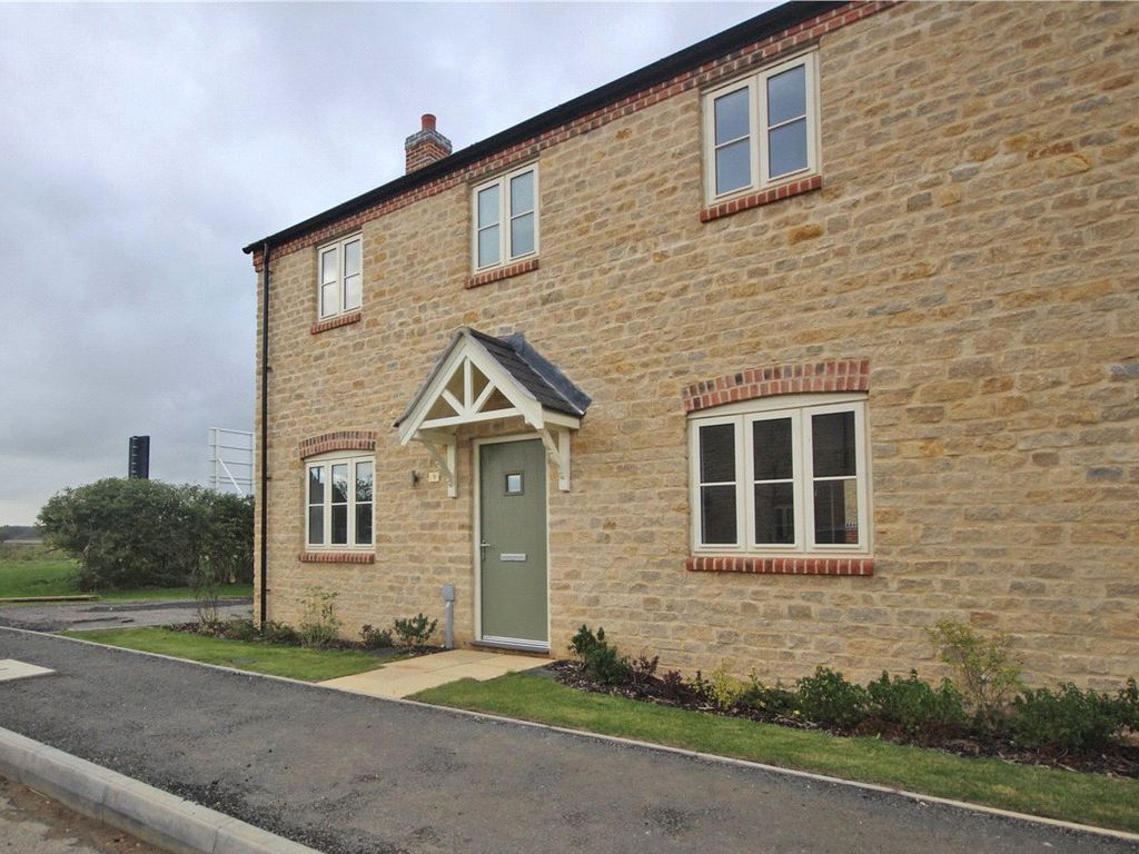 3 bed semi-detached house to rent in West Brook Close, Yardley Hastings, Northamptonshire NN7, £1,450 pcm