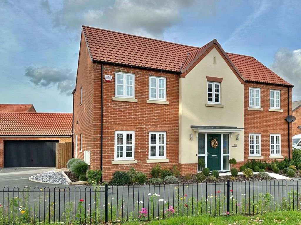 4 bed detached house for sale in Goldfinch Way, Easingwold, York YO61, £565,000