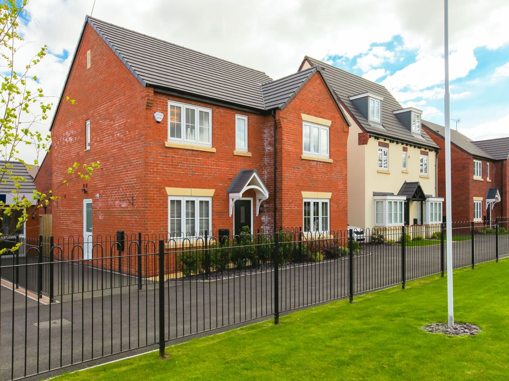 New home, 5 bed detached house for sale in 