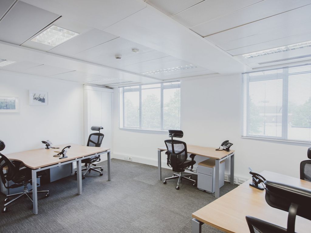 Office to let in City Place, Crawley RH6, £9,000 pa