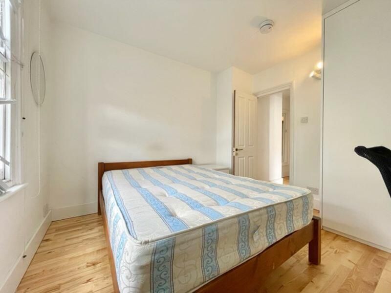 5 bed end terrace house to rent in Crooke Road, Deptford Park, London SE8, £4,797 pcm
