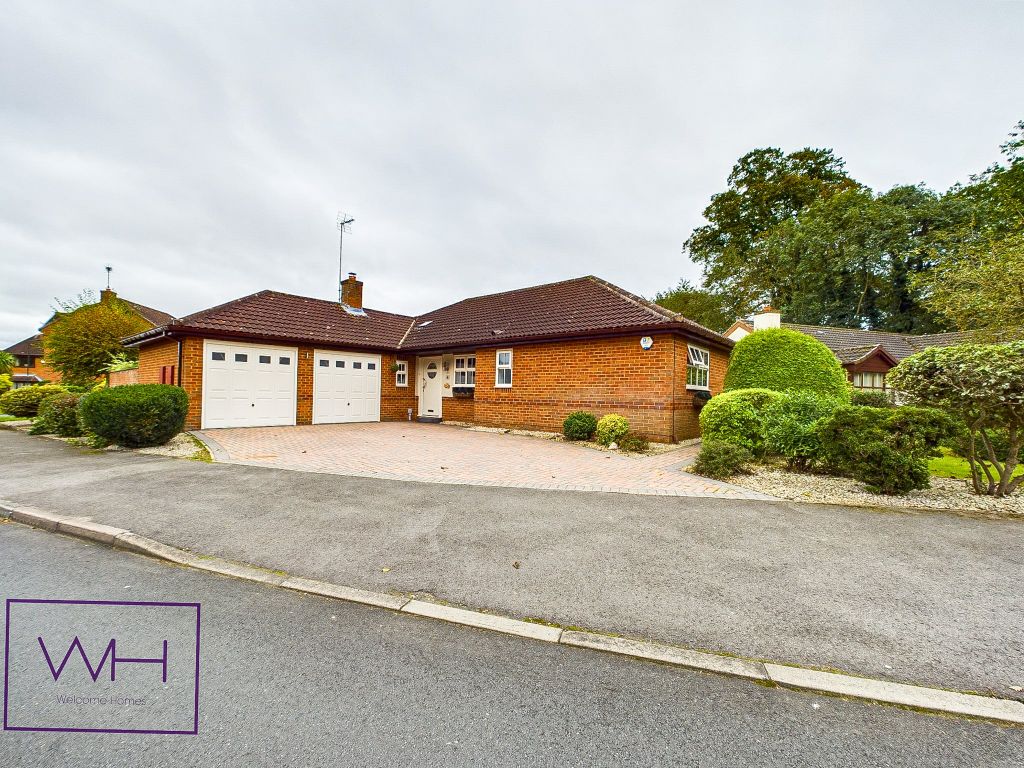 4 bed bungalow for sale in St Chads Way, Sprotbrough, Doncaster DN5, £484,950