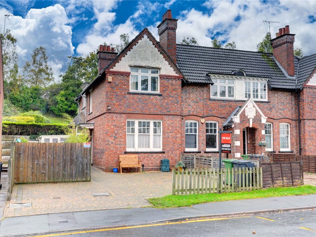 3 bed end terrace house for sale in Hewell Road, Barnt Green, Birmingham B45, £490,000