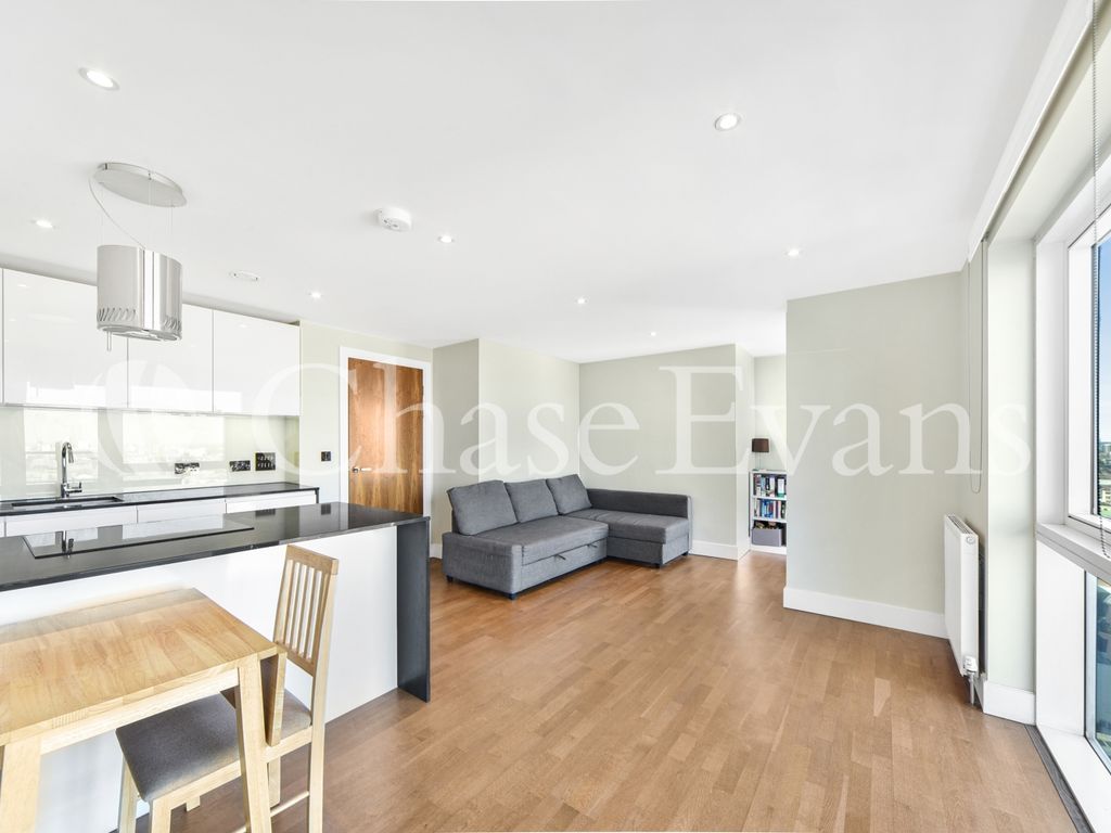 1 bed flat for sale in Crawford Building, Whitechapel High Street, Aldgate E1, £560,000