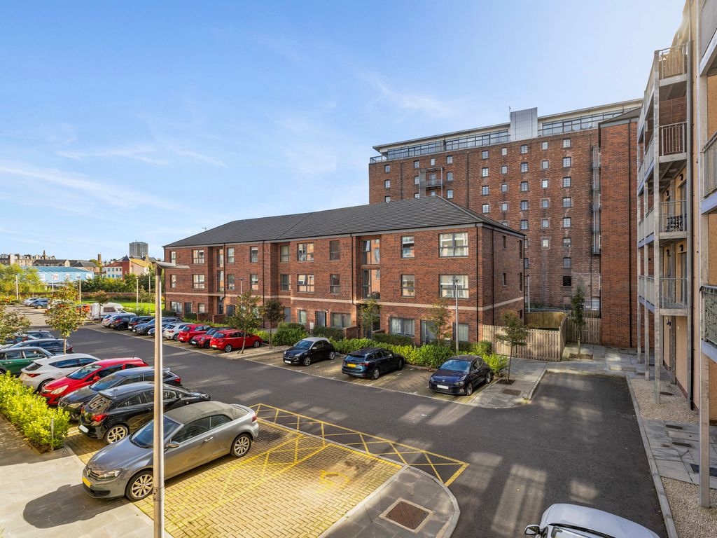 2 bed flat for sale in 19/1 West Bowling Green Street, Leith, Edinburgh EH6, £260,000